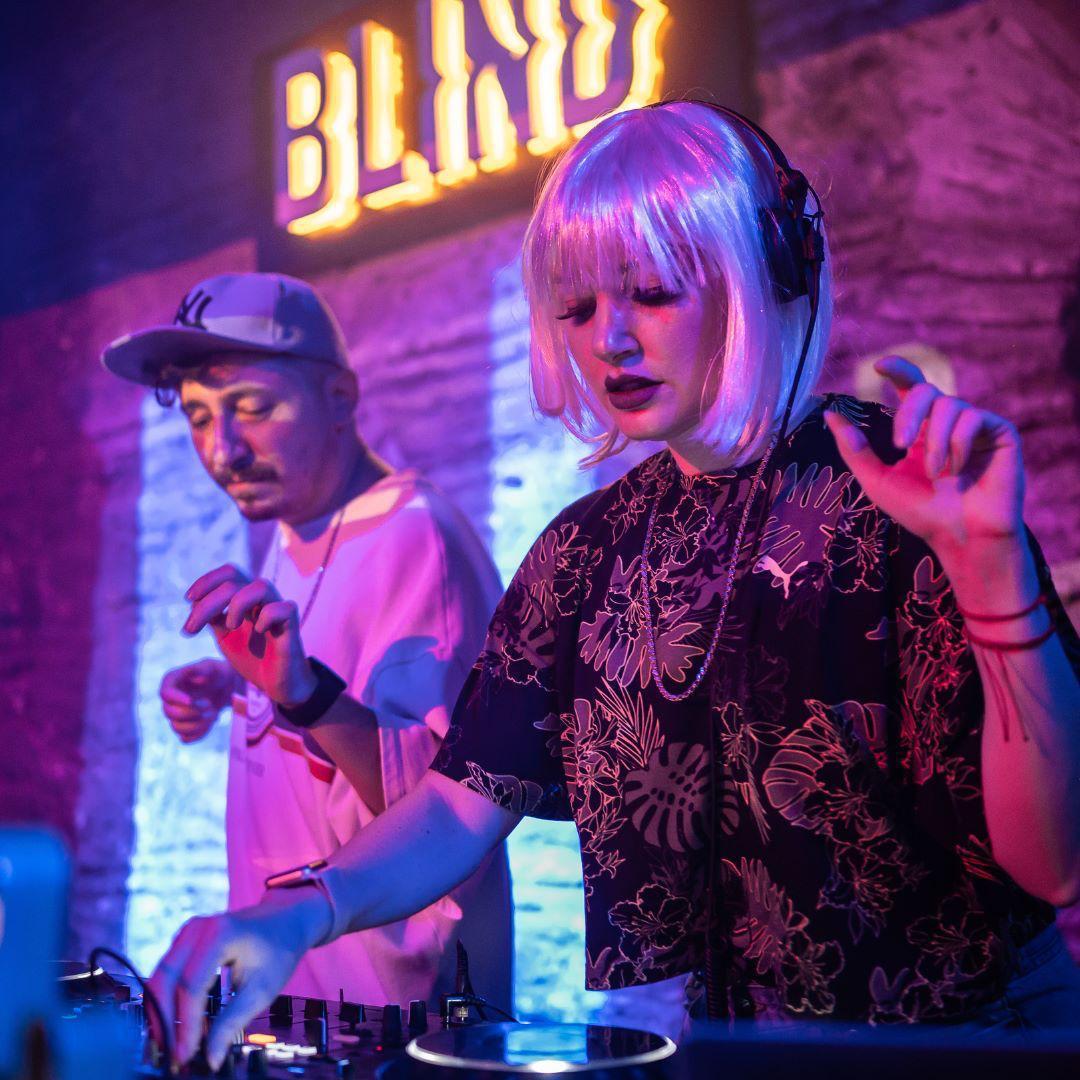 2000's Party / Daddy-E & Dear Darling  thumbnail