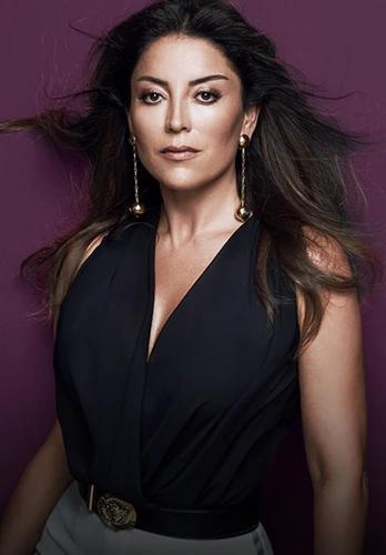 Aşkın Nur Yengi resmi