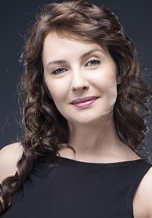 Burcu Kazbek resmi