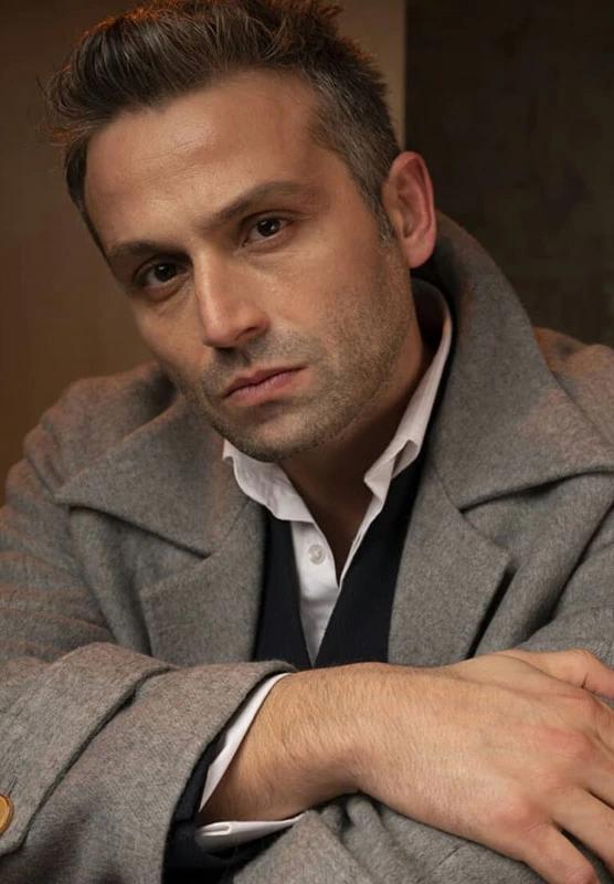 Deniz Karaoğlu resmi