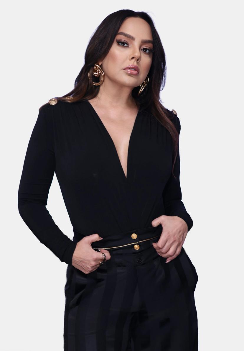 Ebru  Gündeş resmi