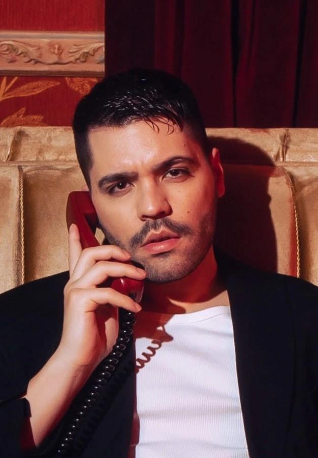 Emir Can İğrek resmi