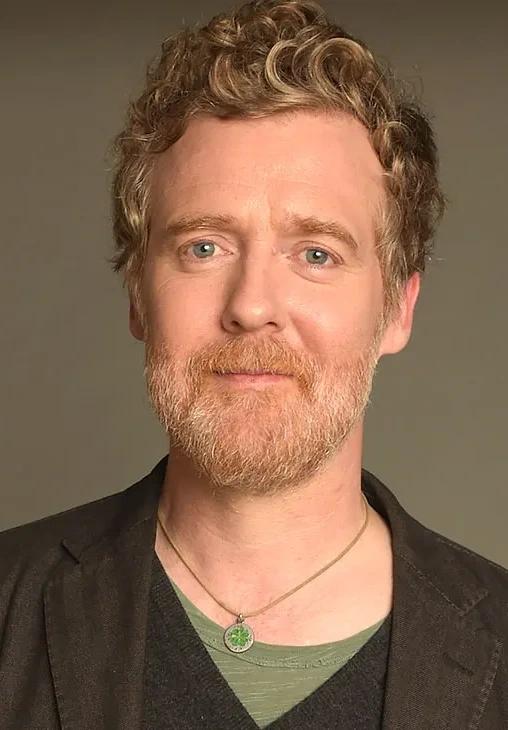 Glen Hansard resmi