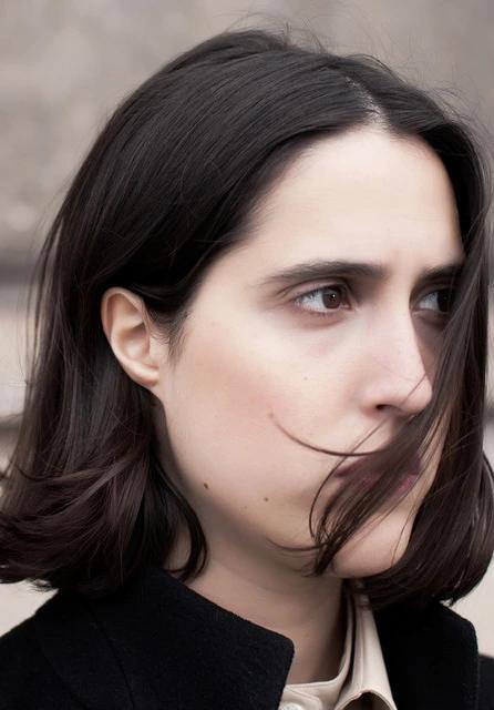 Helena Hauff resmi