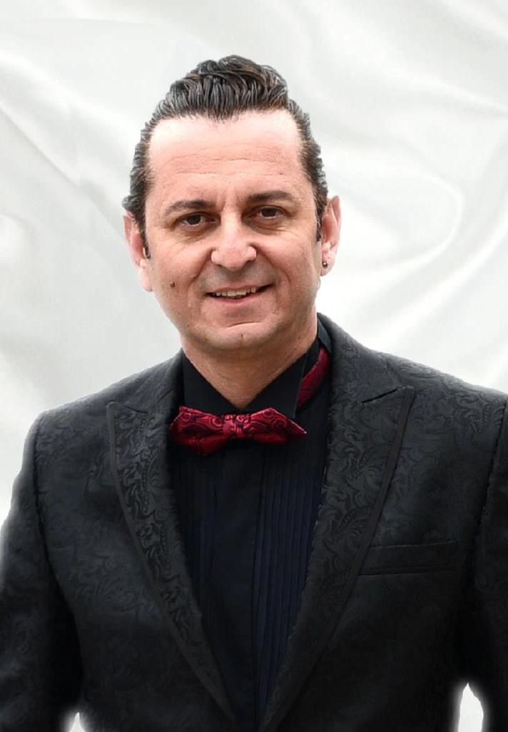 Koray Hepenson resmi