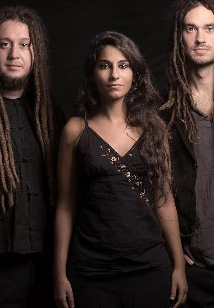 Light in Babylon resmi