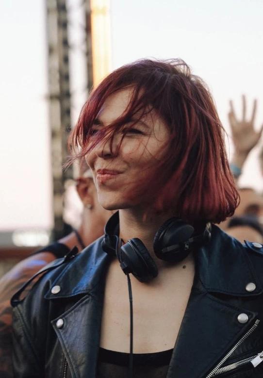 Nina Kraviz  resmi