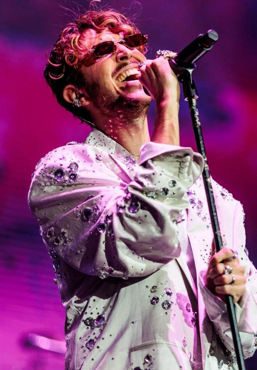 Oscar And The Wolf resmi