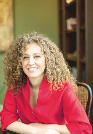 Özlem Zeynep Dinsel resmi