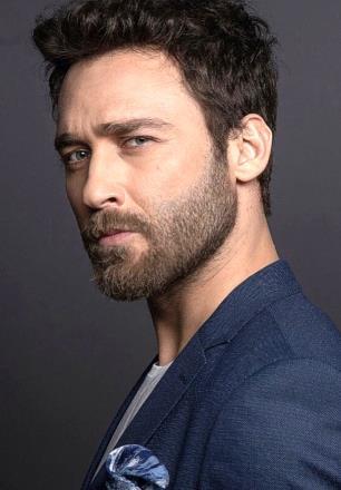 Seçkin Özdemir resmi