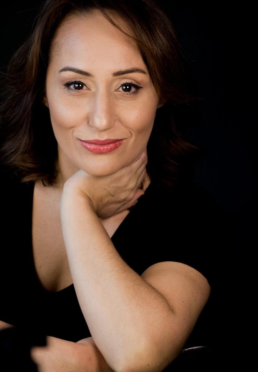 Tuba  Erdem resmi