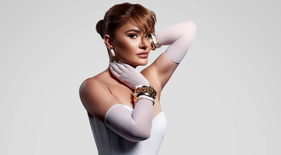 Derya Bedavacı card