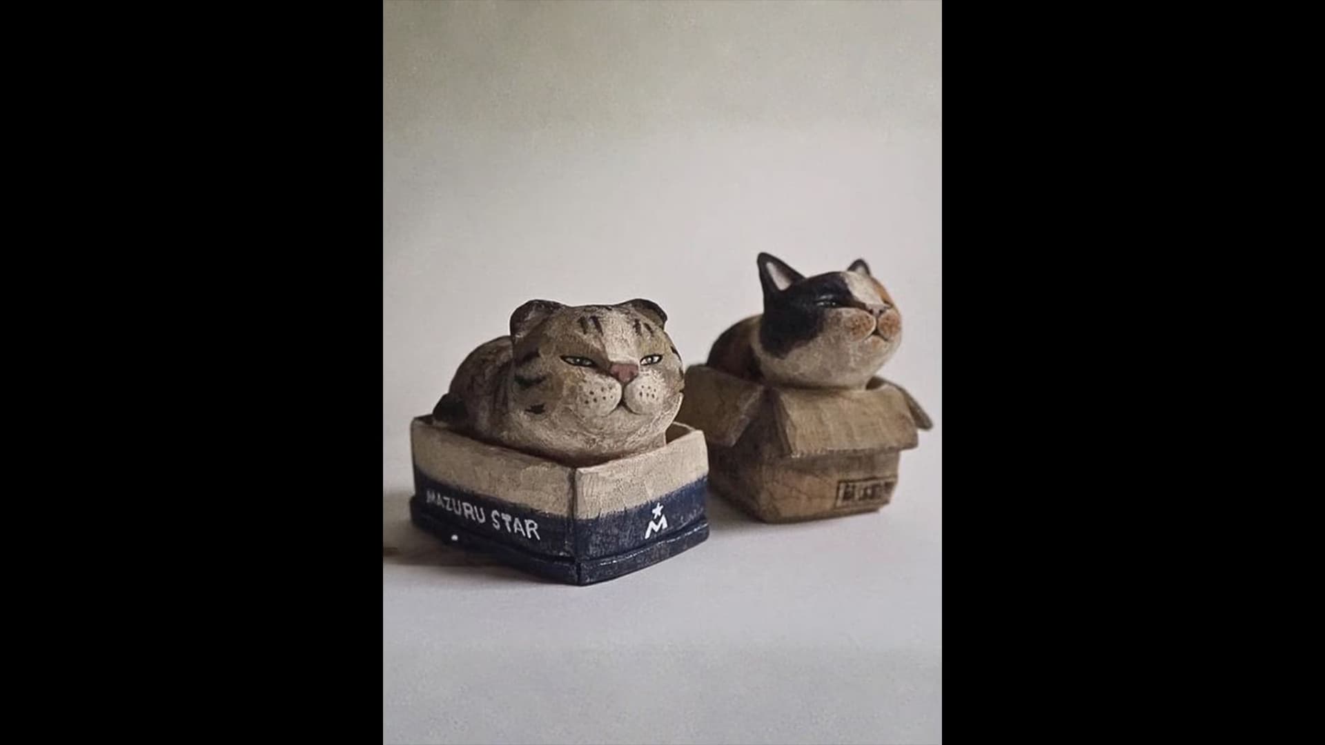 Heykel - Bir Kutu Kedi card