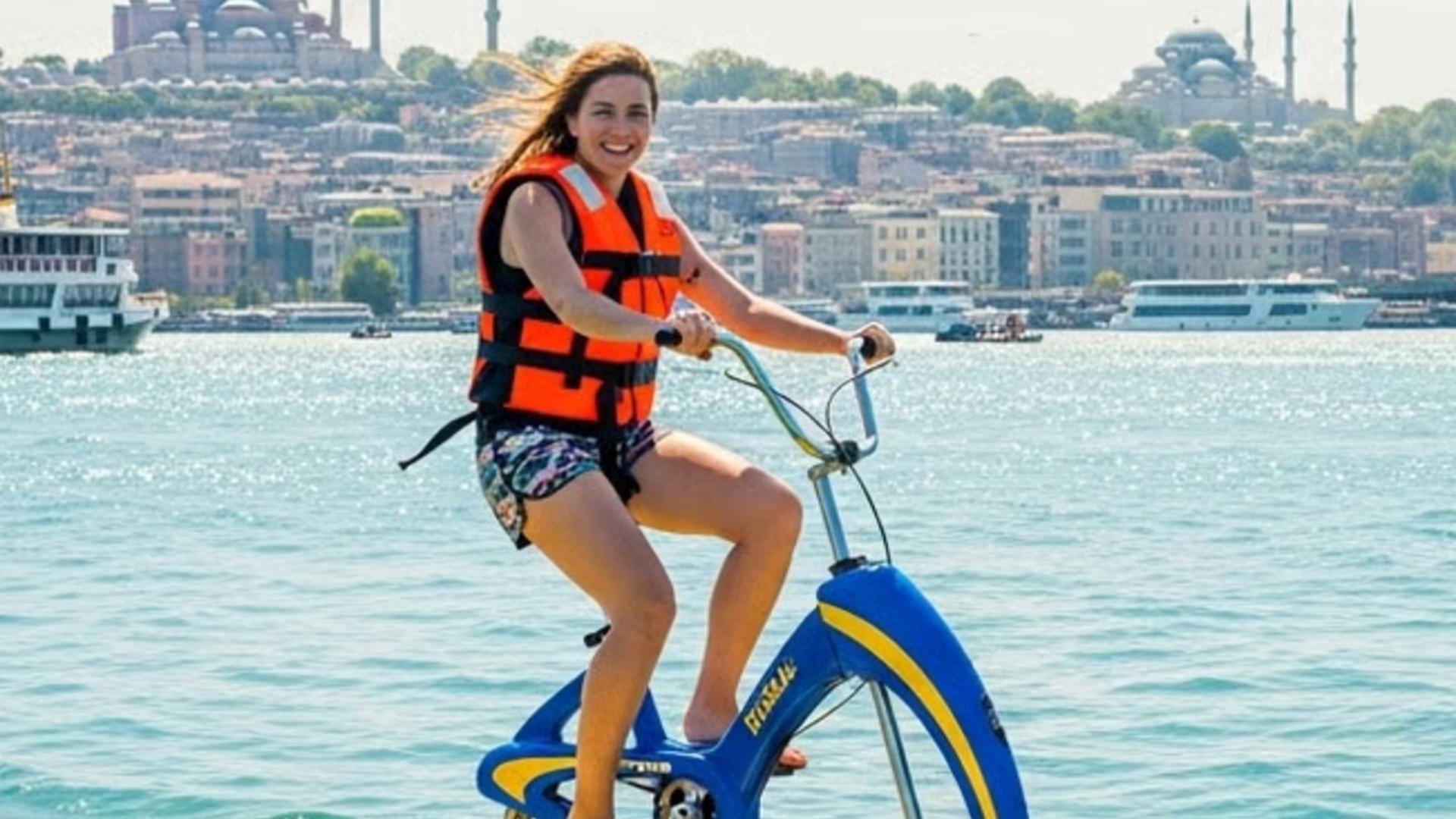 Boğazda Su Bisikleti Macerası card