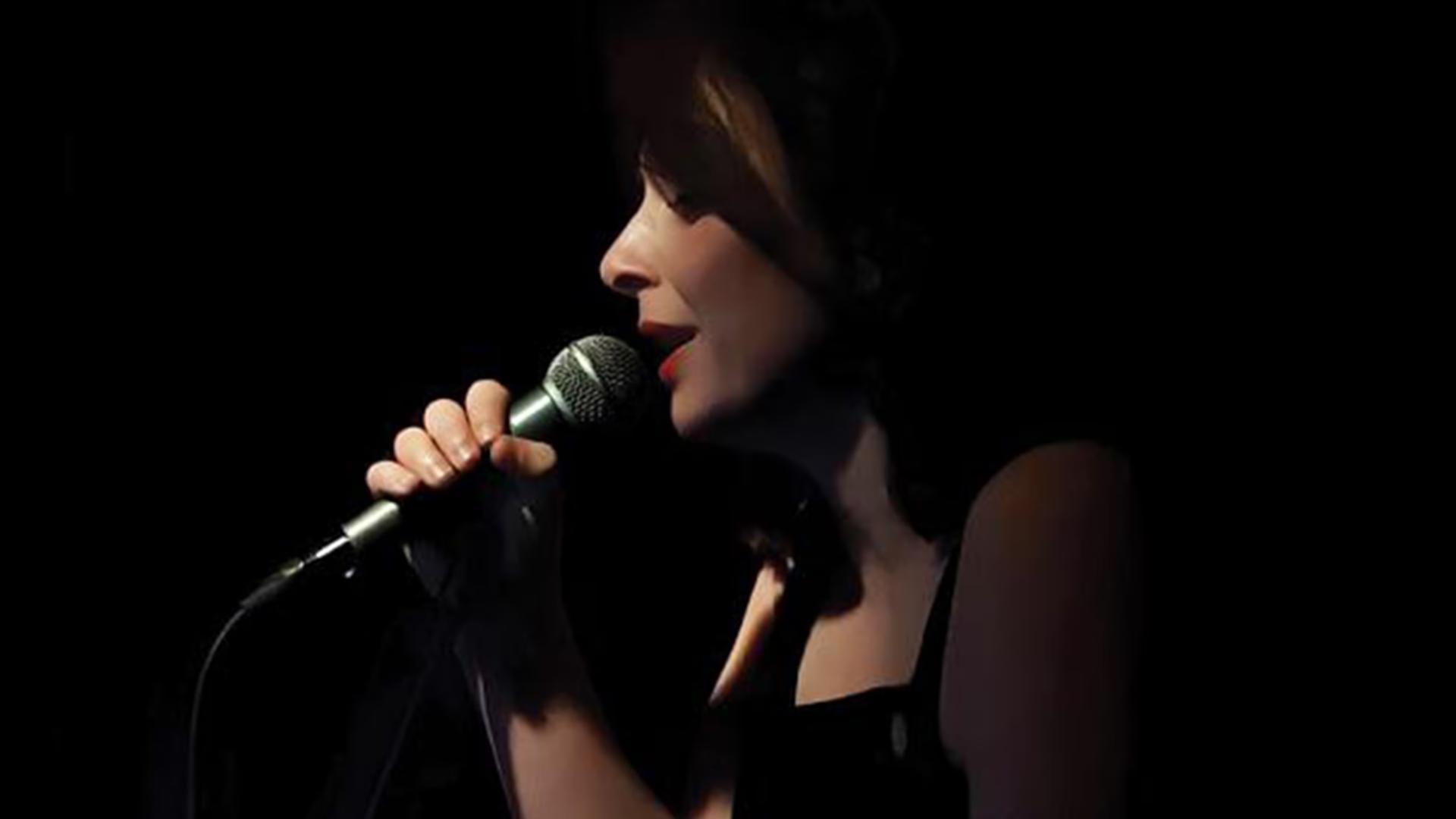 Şirin Vatan İle Devri Alem - Dünya Dillerinden Şarkılar card