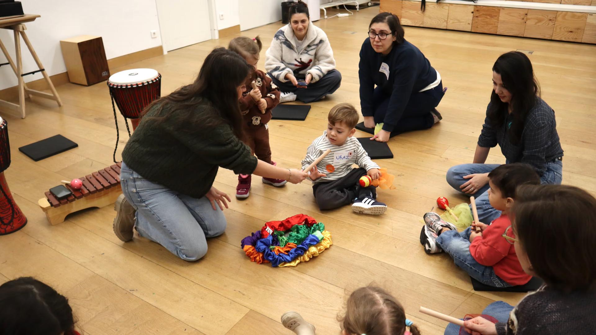 Çocuk Atölyesi: Seslerin Peşinde (4-6 Yaş) card