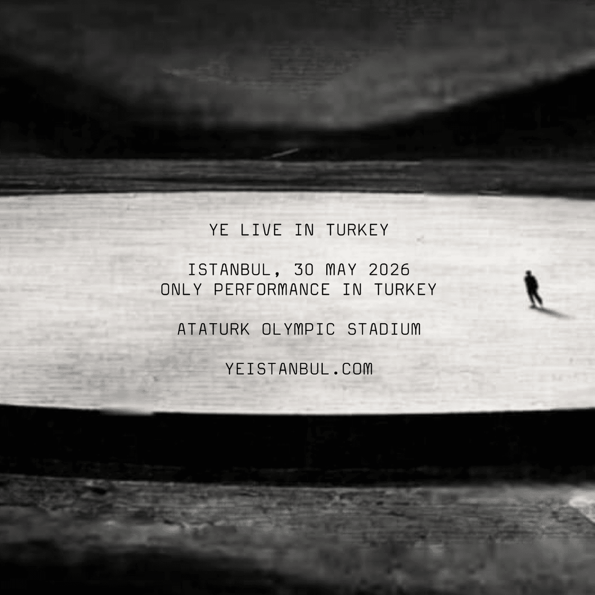 YE Live in İstanbul küçük resim