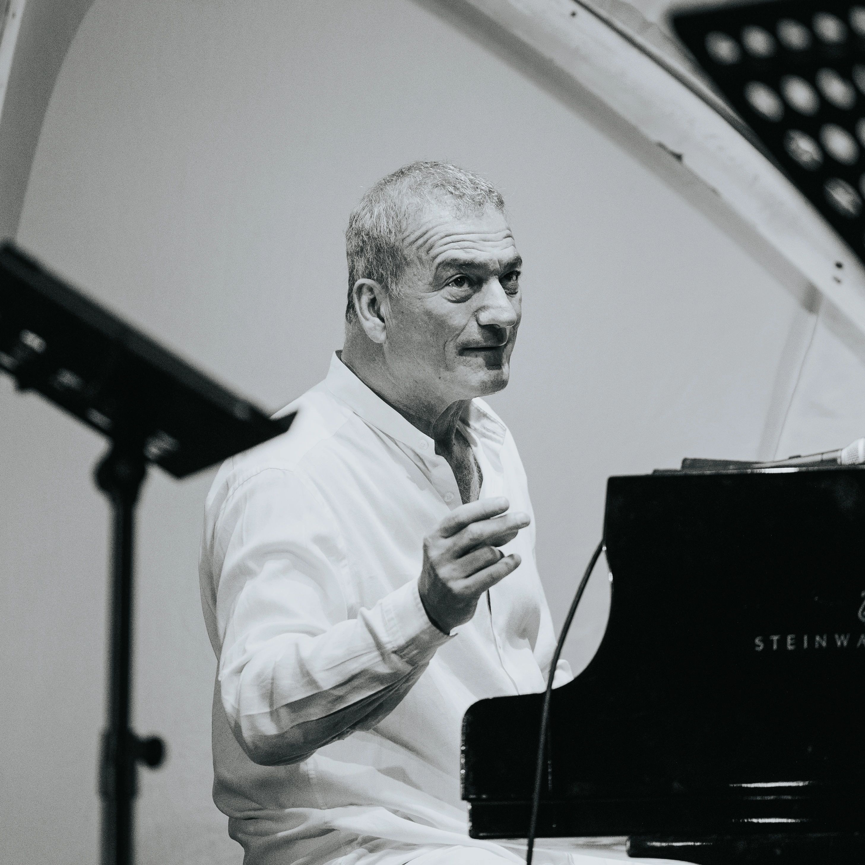 Kerem Görsev Trio küçük resim