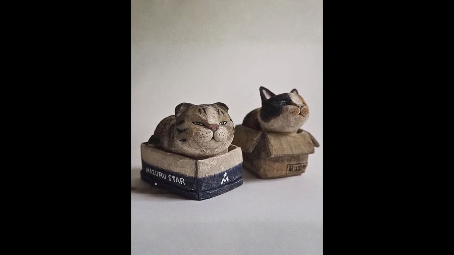 Heykel - Bir Kutu Kedi küçük resim