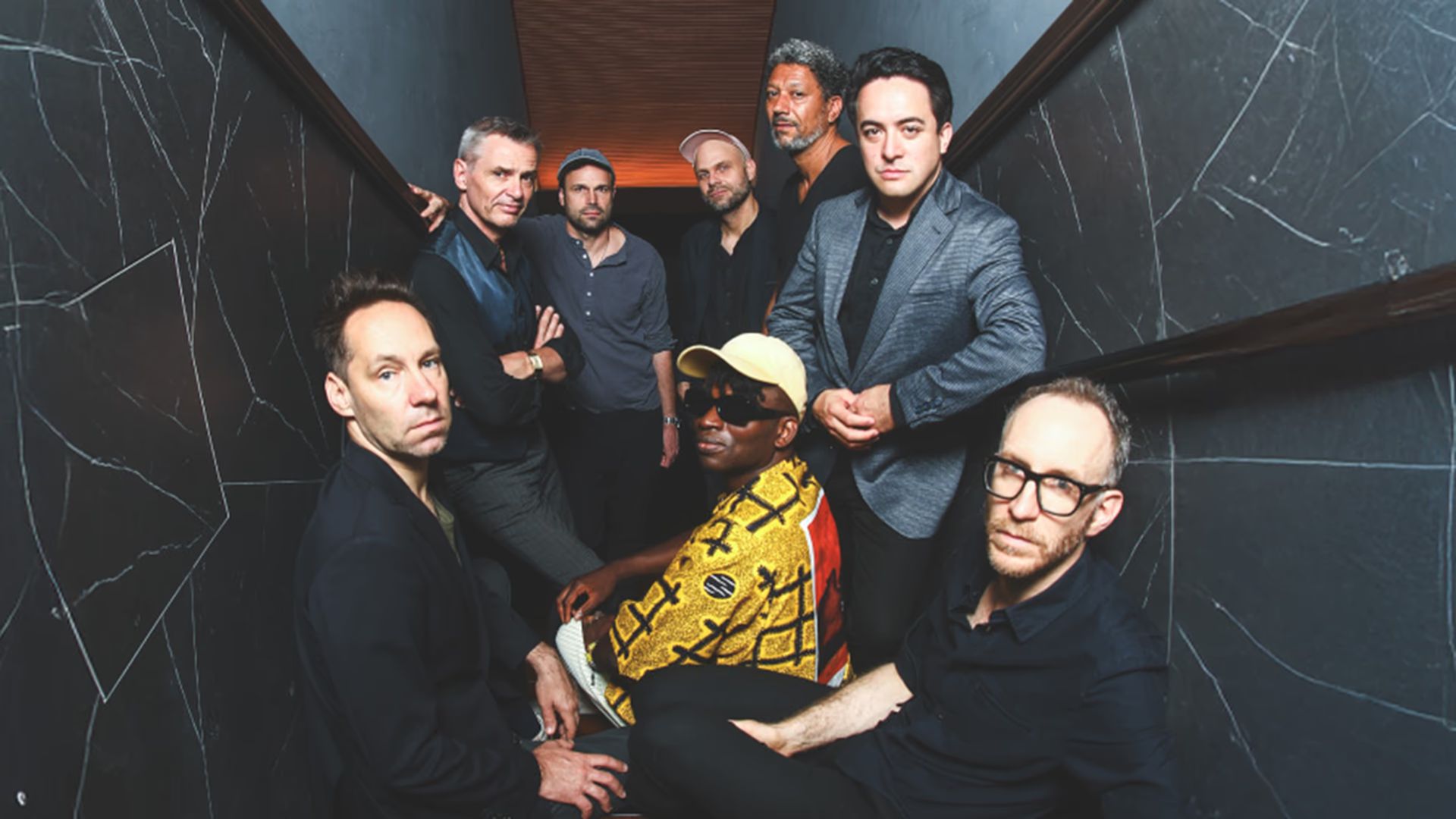 Garanti BBVA Uluslararası Caz Günü Konserleri: Jazzanova (live) Ft Wayne Snow küçük resim