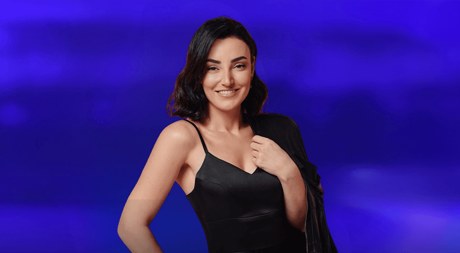 Sevcan Orhan küçük resim