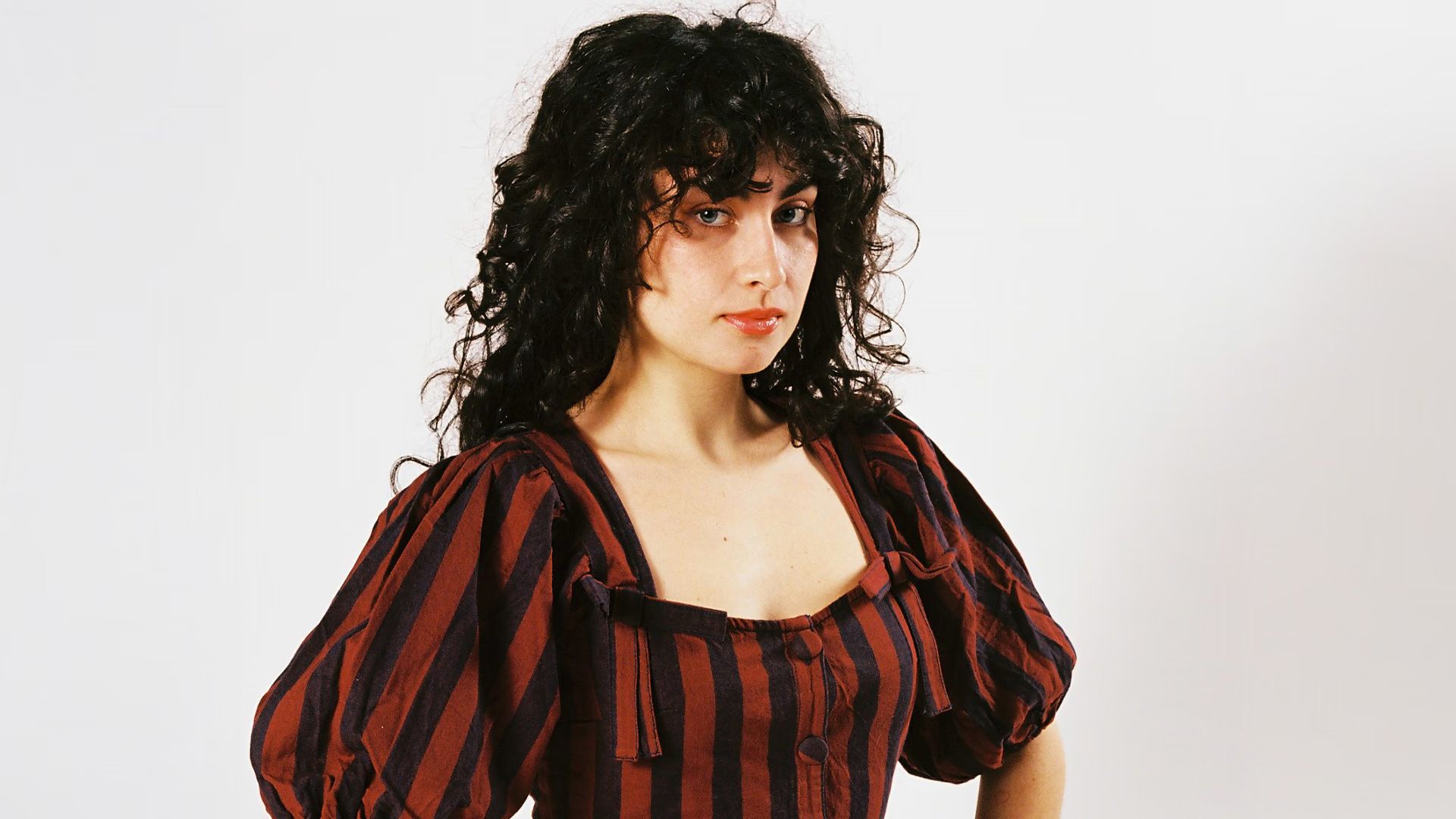 Min Taka, Öncesi: ARKADAŞ küçük resim