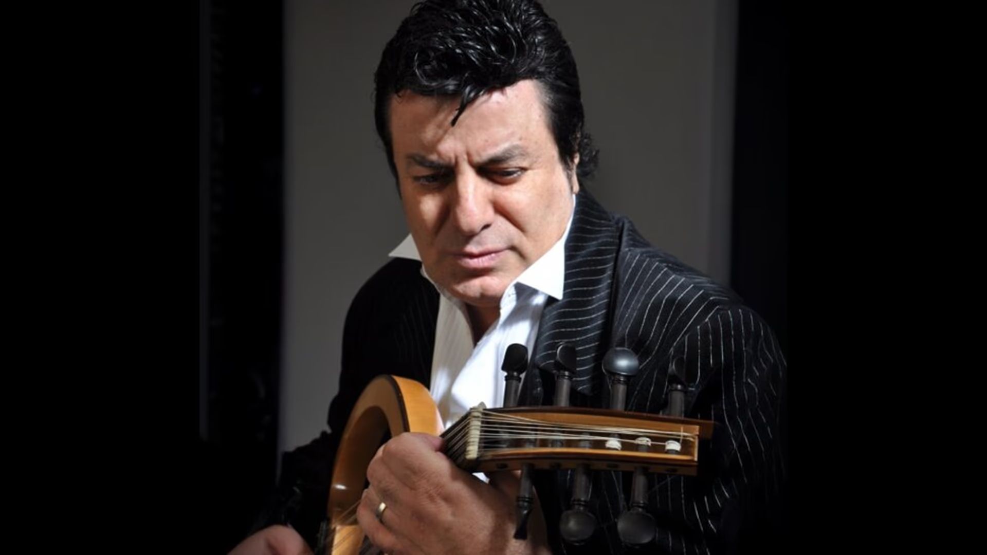 Coşkun Sabah - Anılarla Dolu Bir Gece küçük resim