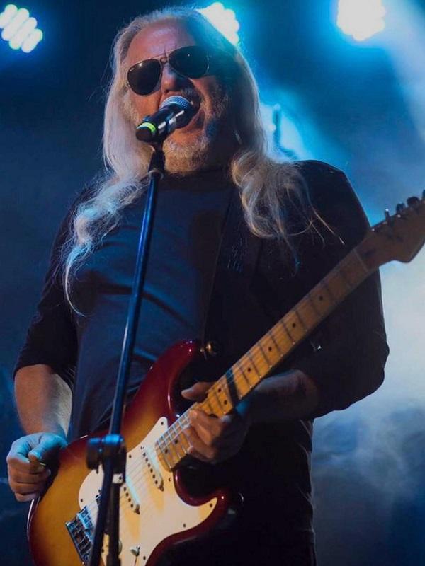 Batu Mutlugil İle Blues Night Gecesi card