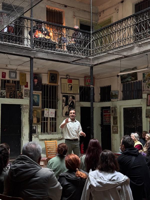 Çerkez Rıdvan’ın Dolabı card