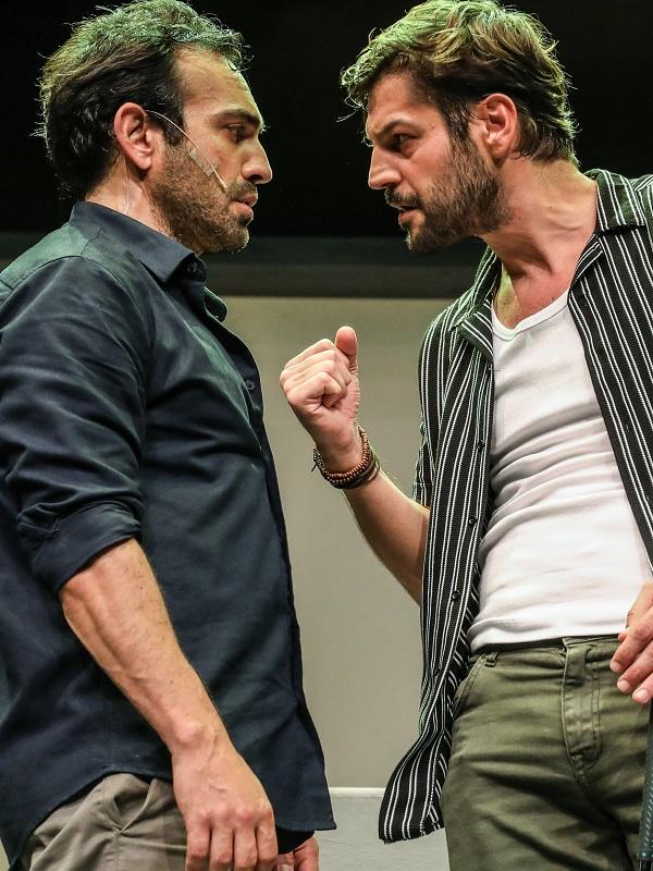 Cırcır Böcekleri İtler ve Biz card