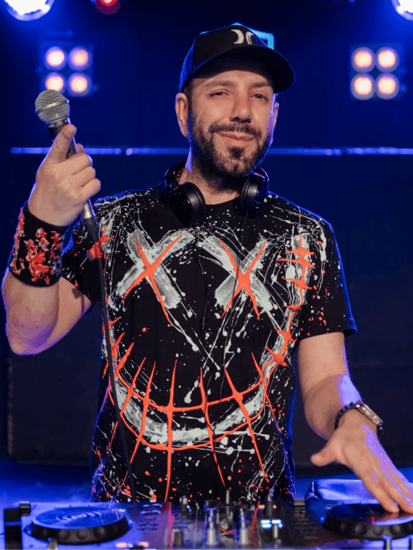 DJ Hakan Küfündür ile 90'lar 2000'ler Türkçe Pop Parti card