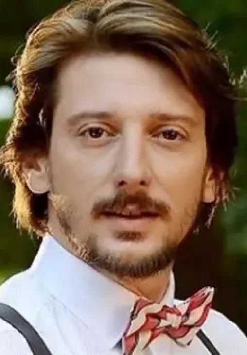 Engin Hepileri resmi