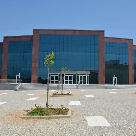 Kahramanmaraş Sütçü İmam Üniversitesi Yunus Emre Kongre Merkezi