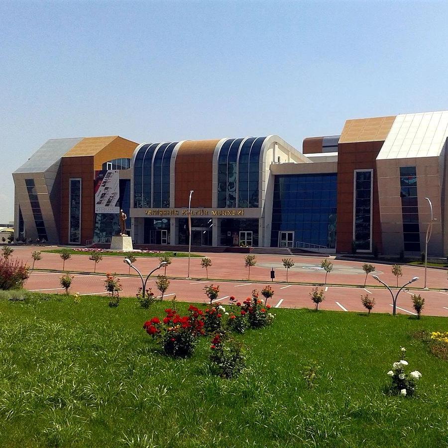 Yenişehir Belediyesi Atatürk Kültür Merkezi Barış Salonu