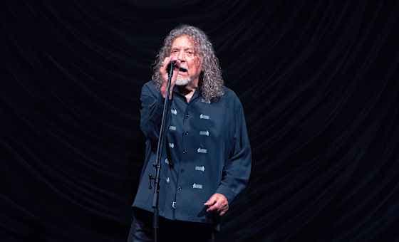 Robert Plant with Saving Grace and Suzi Dian