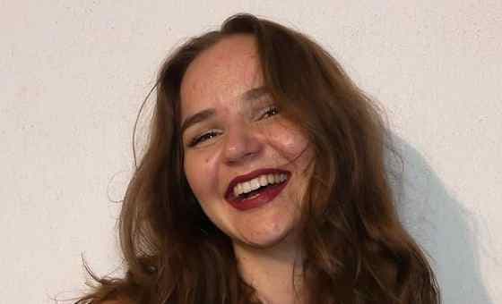 Julia Meladin - Rosarote Mauer Tour 2026