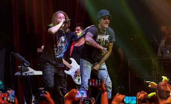Hollywood Undead