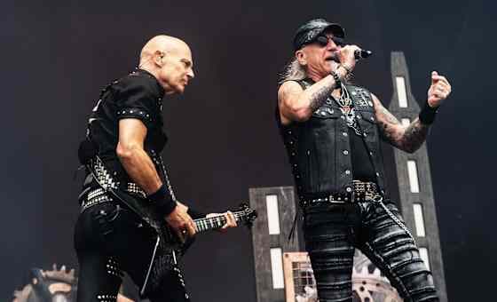 Accept with Dynazty and Tailgunner