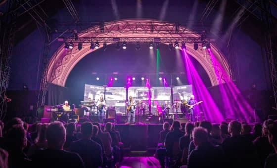 BROTHERS IN ARMS - Dire Straits Tribute