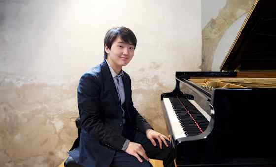 Seong Jin Cho