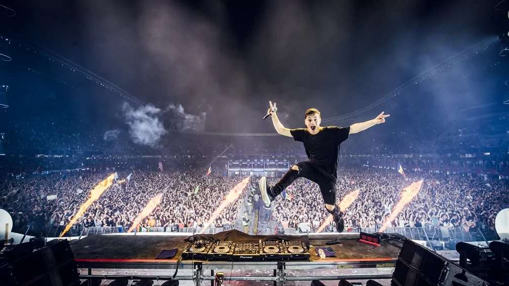 Martin Garrix İstanbulda haberi