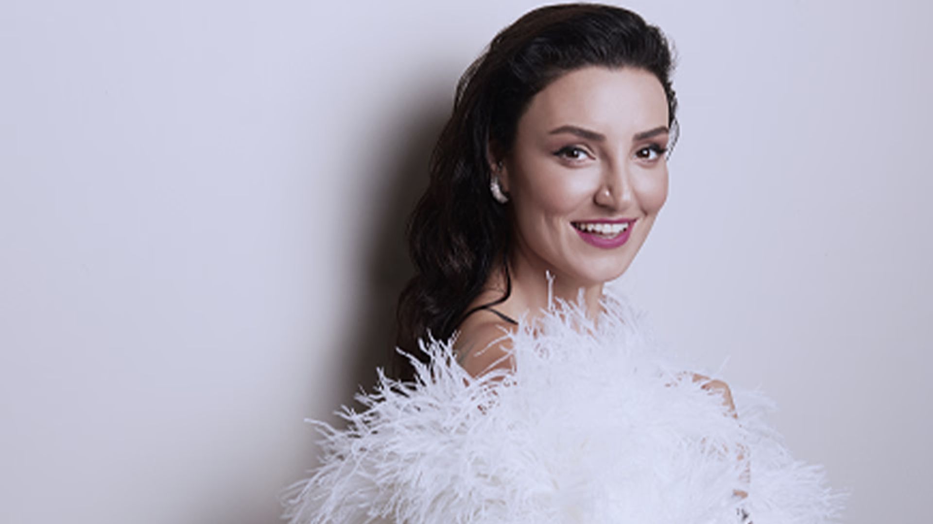 Sevcan Orhan küçük resim