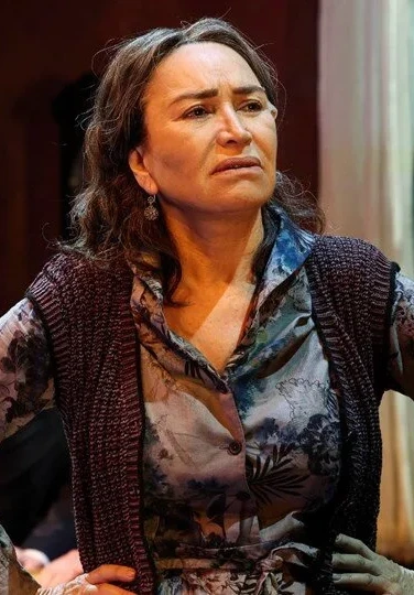 Demet Akbağ