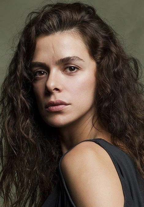 Özge Özpirinçci